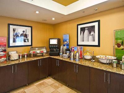 Hampton Inn Biloxi-Ocean Springs Экстерьер фото