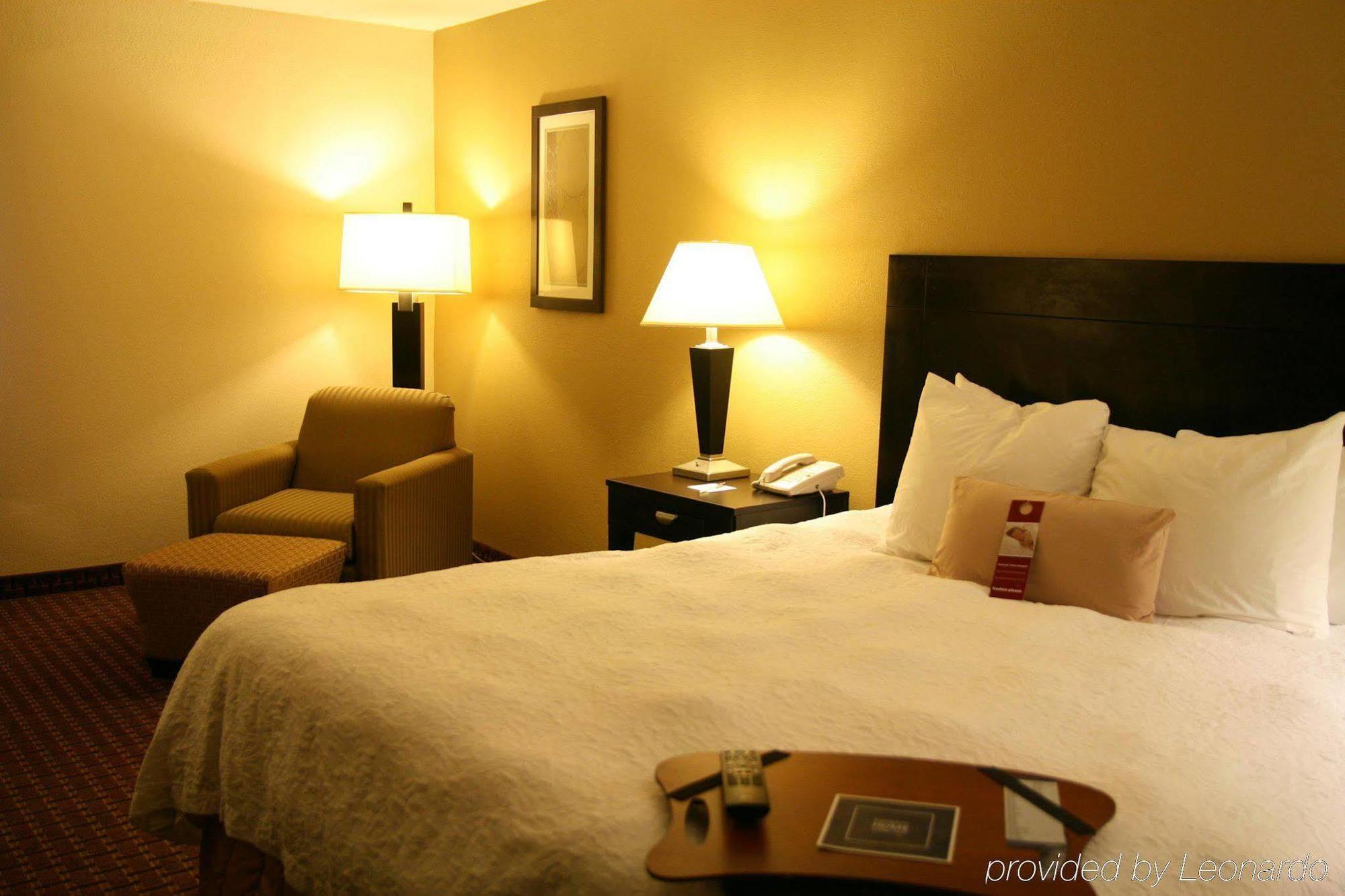 Hampton Inn Biloxi-Ocean Springs Номер фото