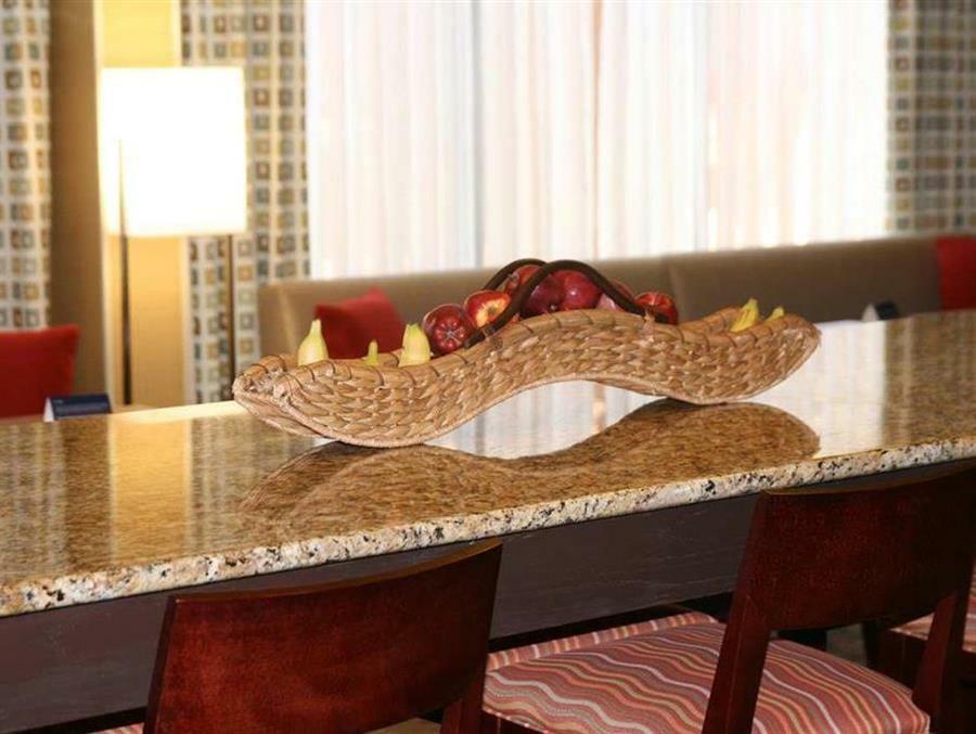Hampton Inn Biloxi-Ocean Springs Экстерьер фото